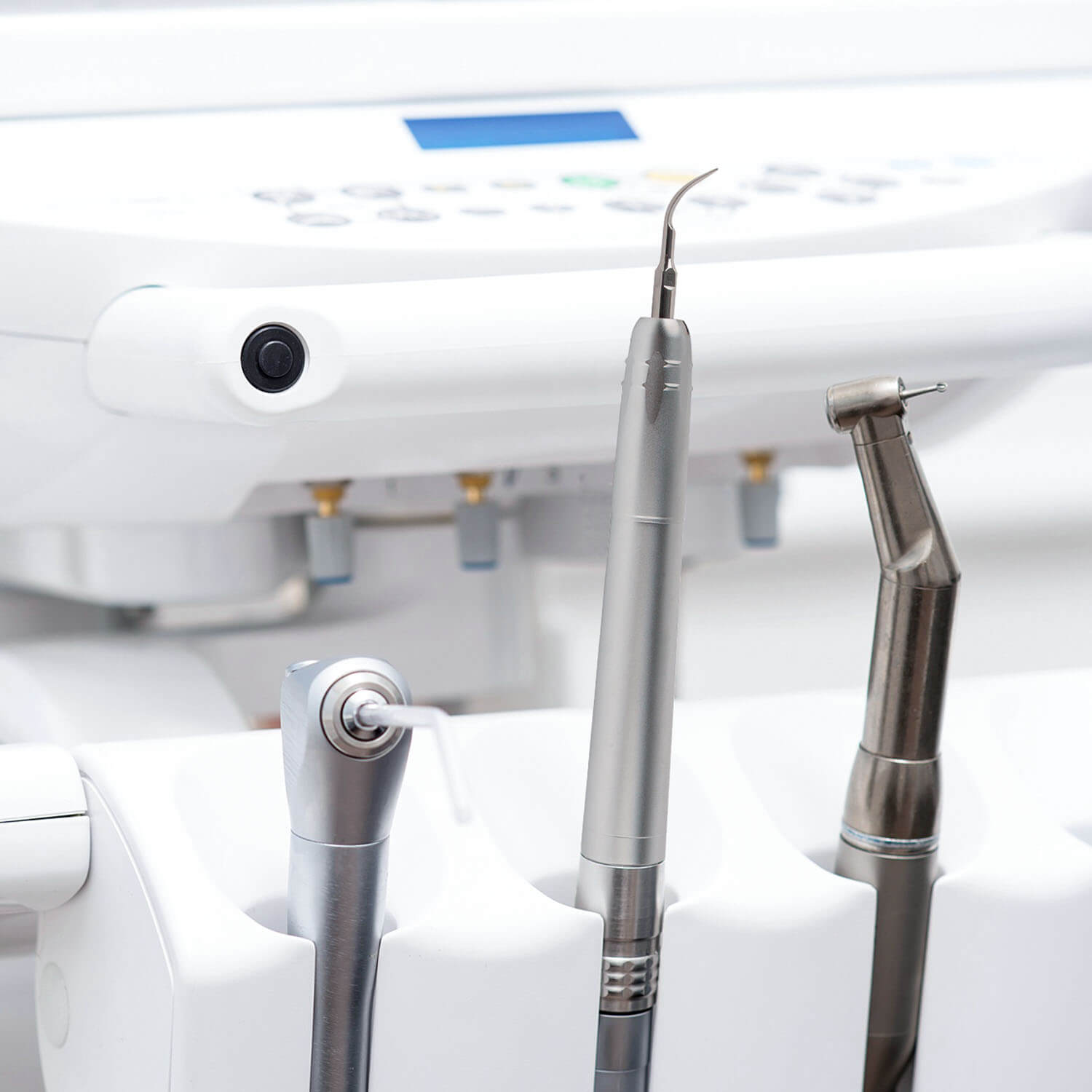 Dental Air Scaler Handpiece with 3 Tips 2/4 Holes - azdentall.com