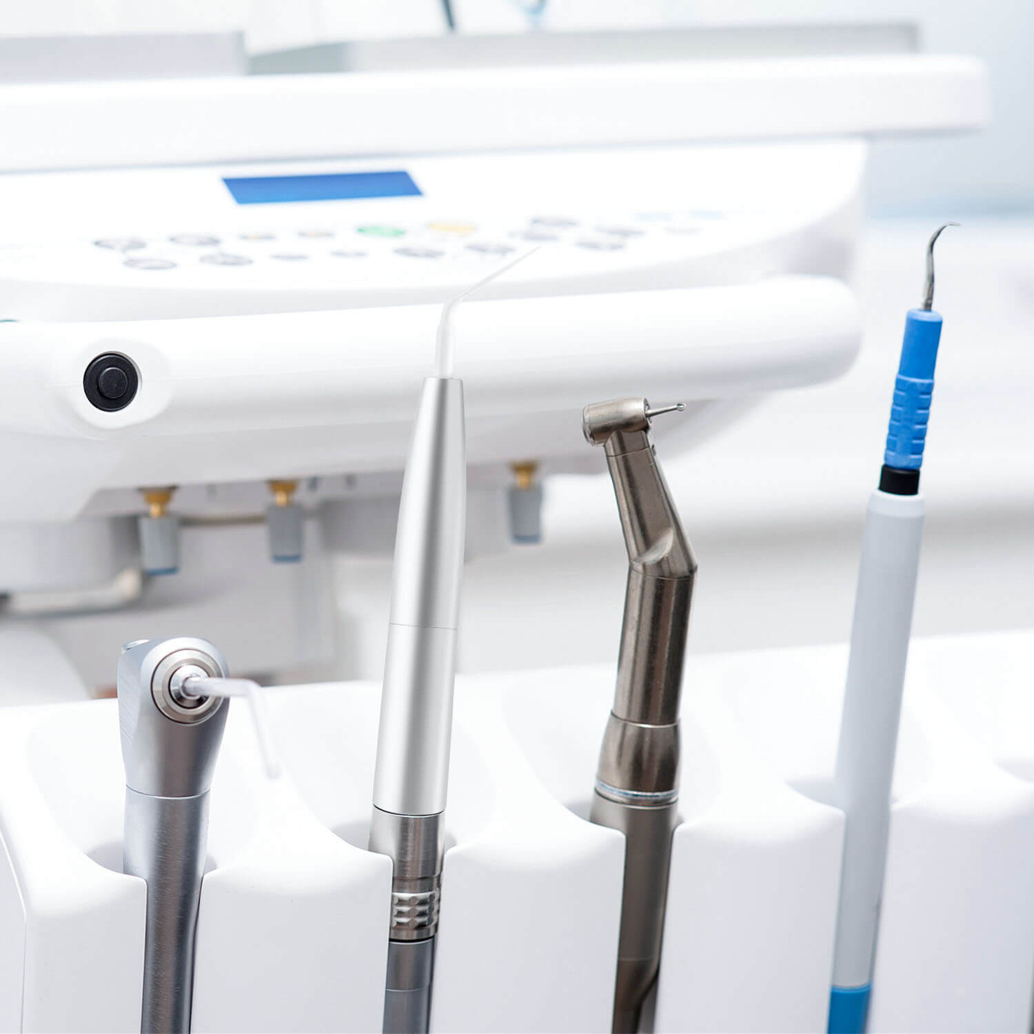 Dental Air Scaler Handpiece Activation Irrigation Perio Scaling With 5pcs Endo Plastic Tips 2/4 Holes - azdentall.com